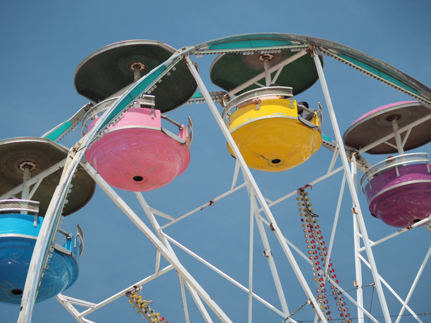 Ferris wheel — copyright Trace Meek